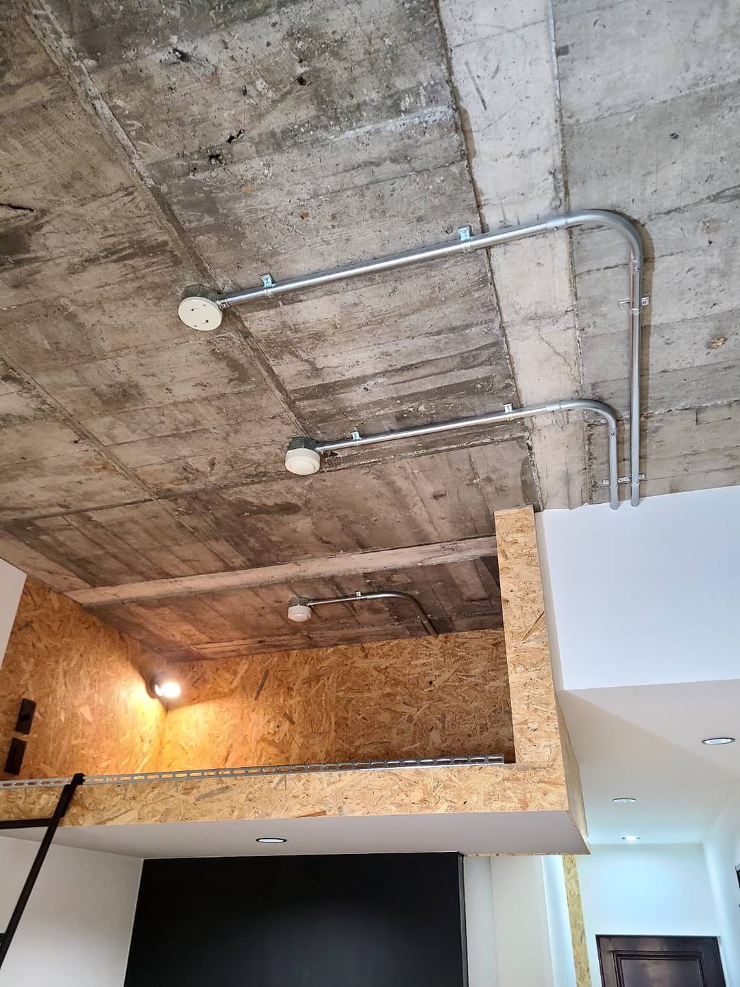 天井を解体して解放感のある空間にリフォーム after