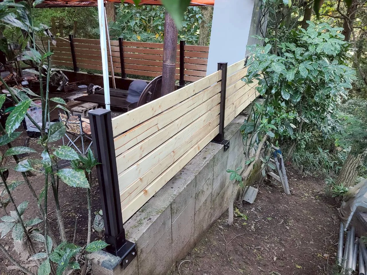 庭のフェンス取り付け工事 after