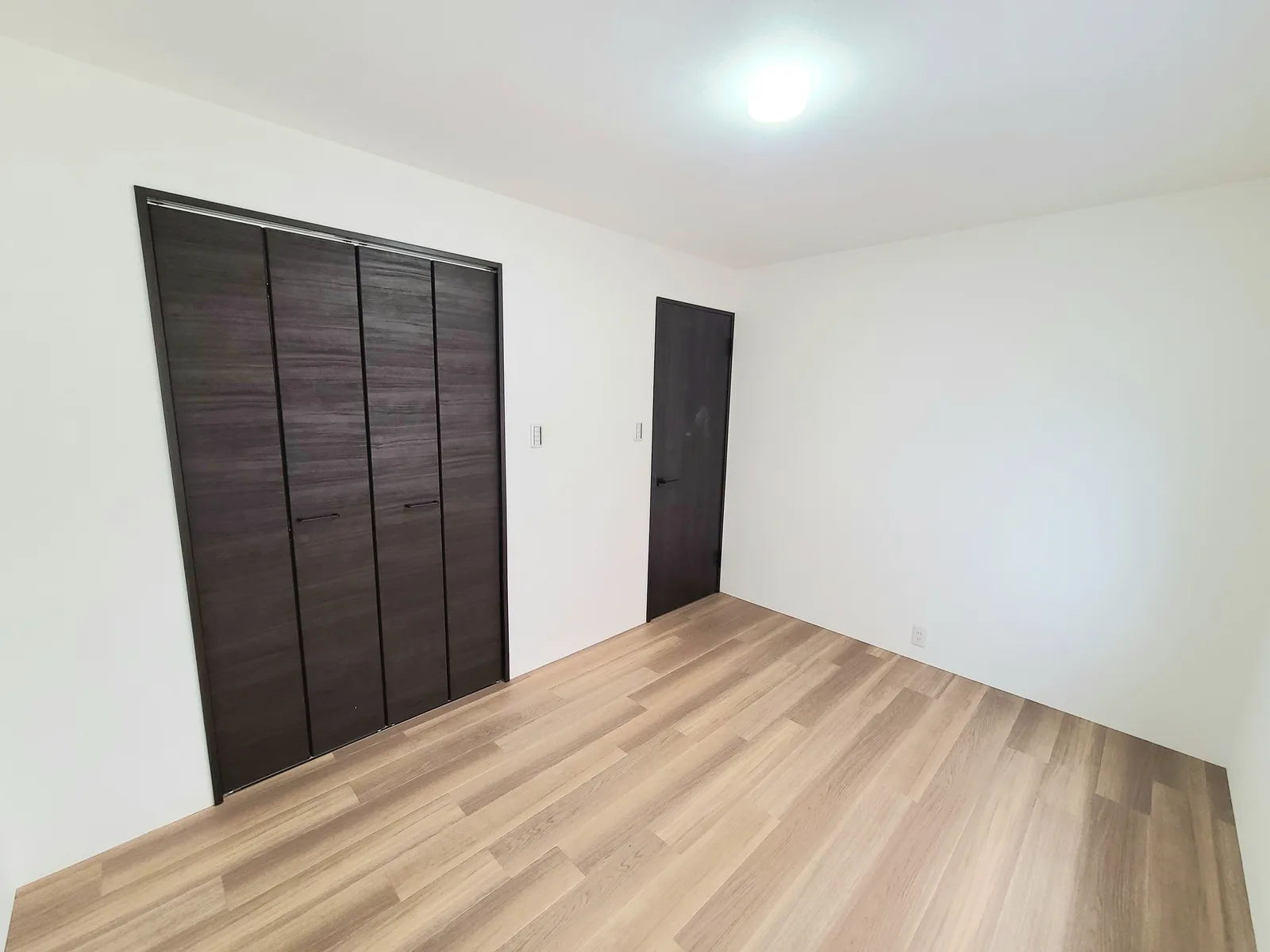 和室から洋室へリフォーム after