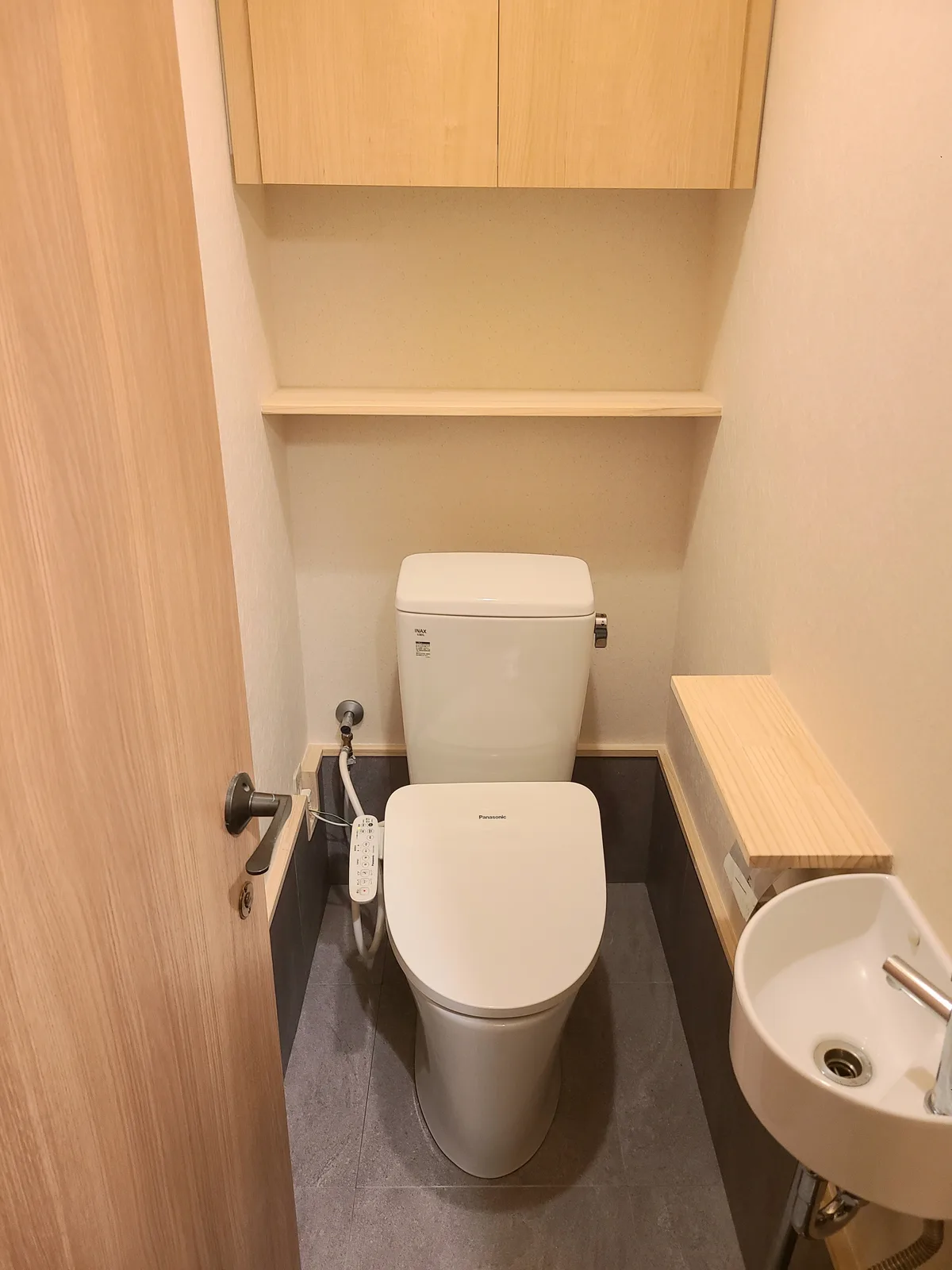 真鯛そばはなたば様トイレ改装工事 after